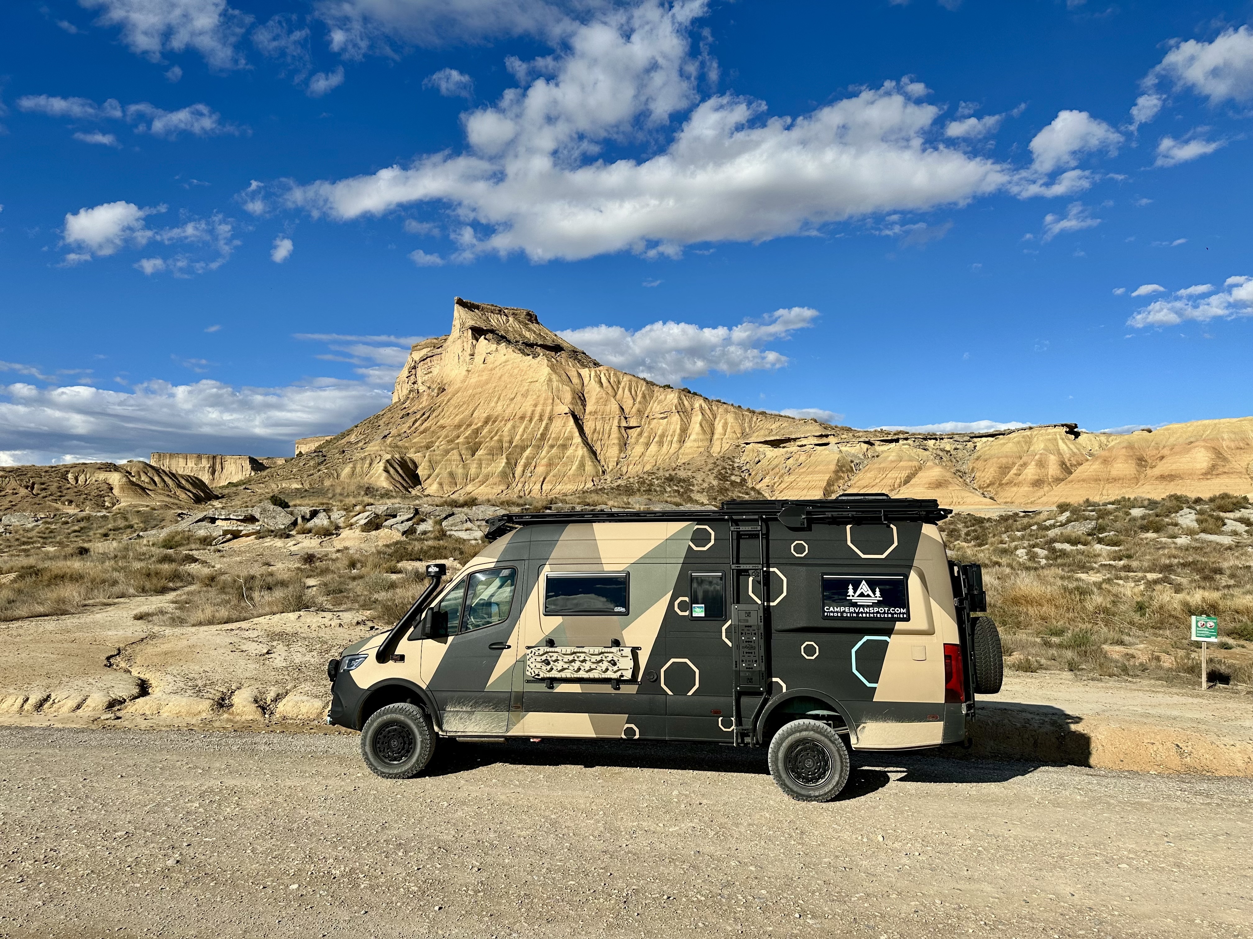 Die 5 besten Apps für Camping, Roadtrips & Vanlife-Abenteuer 2025